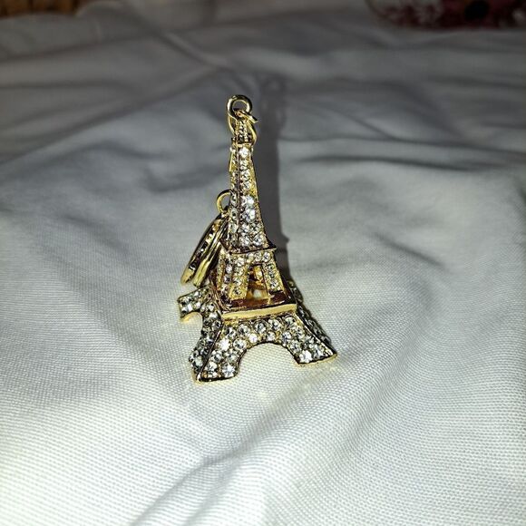 Eiffel Tower Keychain/ Bag Charm - Picture 4 of 4